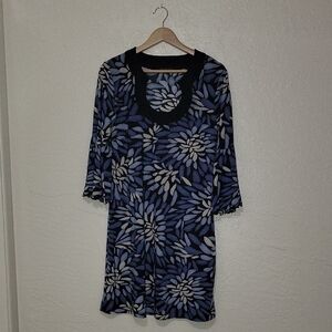 Violet & Claire NY Tiered  Sleeves, Horseshoe Neckline A-Line Dress Blues Petals